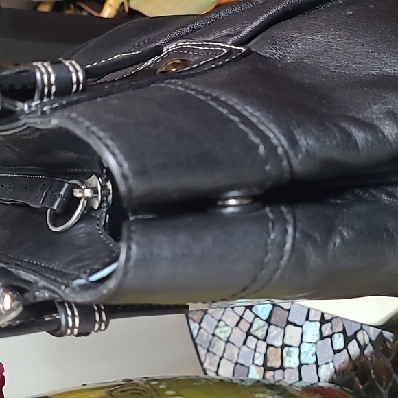 Coach Medium Black Leather SOHO Pleated Bag - Picture 7 of 16